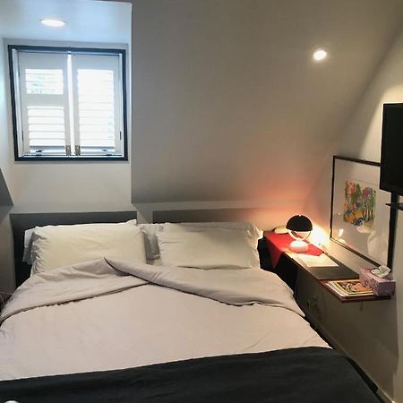 Pryor Haven Chalet Green Retreat In A Lovely Place Christchurch Extérieur photo